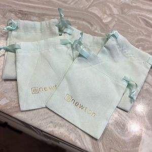 Enewton gift bags
